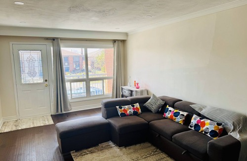 Humber Summit House | Family- Friendly Space Available
