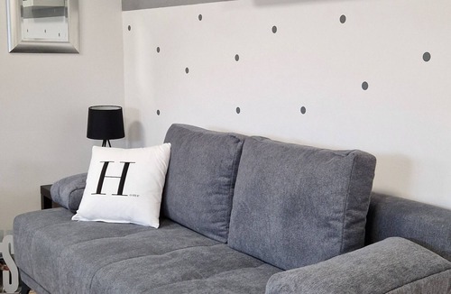 Ptuj Apartment | Family-friendly studio in city center.