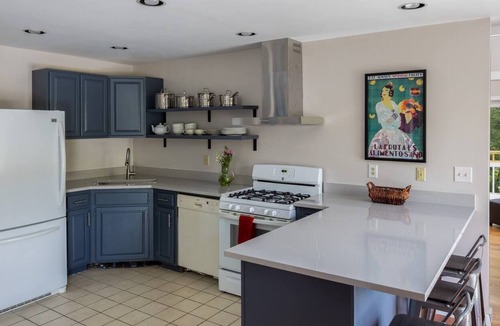 Hillsdale House | Family-Friendly Stunner in Upstate New York