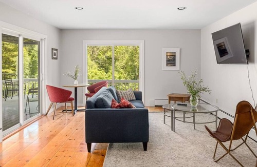 Hillsdale House | Family-Friendly Stunner in Upstate New York