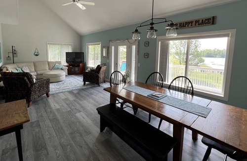 Gladwin Cottage | Family Friendly Sugar Springs Cottage - "Lakeview Life"