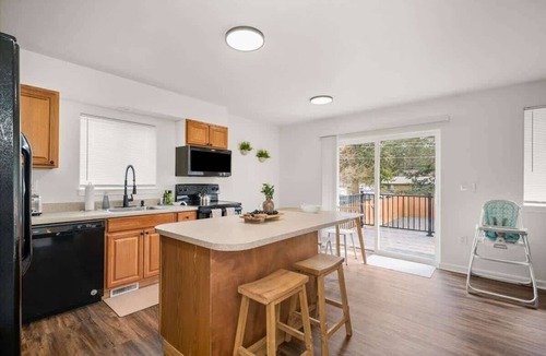 Spokane House | Family Friendly Haven I Renovated & Spacious