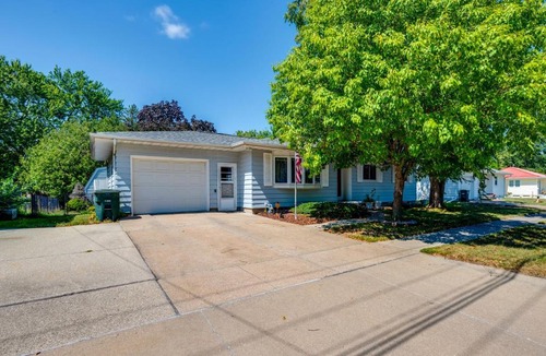 Waterloo House | Family-Friendly Waterloo Abode w/Deck!