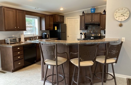 Ocean View House | Family fun! Beach, Kayaking, yard games, large fenced yard, fire pit. 2 mi beach