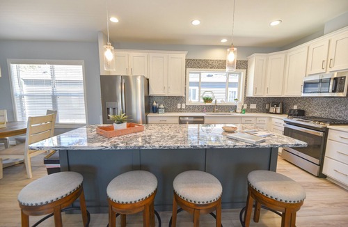 Long Neck House | Family fun-large home, beach, marina, pools