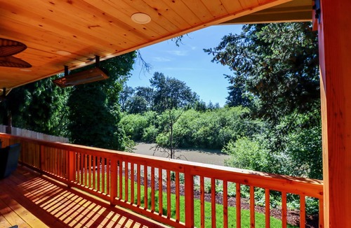 Central Oregon House | Family fun on large deck overlooking Delta Ponds - total remodel complete 6/2022