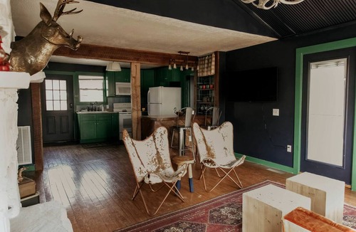 Tracy City Cabin | Family Glampsite: A Unique Cabin Retreat for Adventure in Tracy City, TN