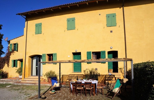 Palaia Villa | Family/Group Friendly - Charming Authentic Tuscan Farmhouse - Private Pool