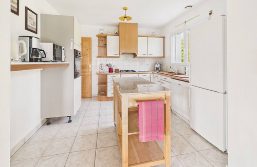 Pornic Apartment | Family home 10-300m from the beach + garden