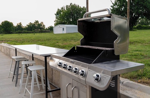 Springfield House | Family Home for a Relaxing Getaway Vacation!