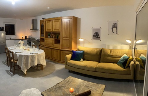 Galluis House | Family home forest on foot