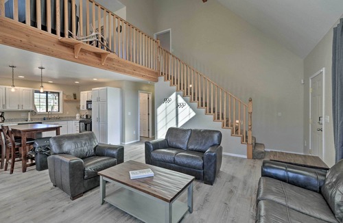 Flagstaff House | Family Home in Flagstaff w/Surrounding Mtn Views!