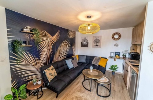Equemauville Bed & Breakfast | Family home Terrace Jacuzzi Free parking 10min from Honfleur