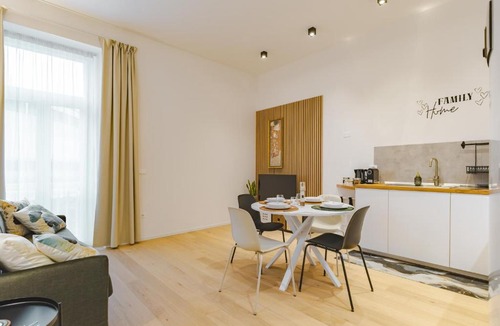 Citta Nuova-Barriera Nuova-San Vito-Citta Vecchia Apartment | Family Home Trieste