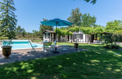 Parentis-en-Born House | Family Home with Pool near Lake and Ocean - Sleeps 6