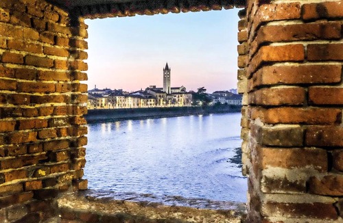 Sud-Ovest Apartment | Family House apartment for 6 people IT023091B4EKONJ794, House Verona fh