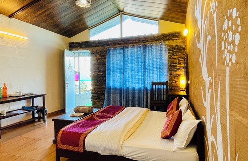 Kaul Hotel | Family in the Hills by Nature's Glamping