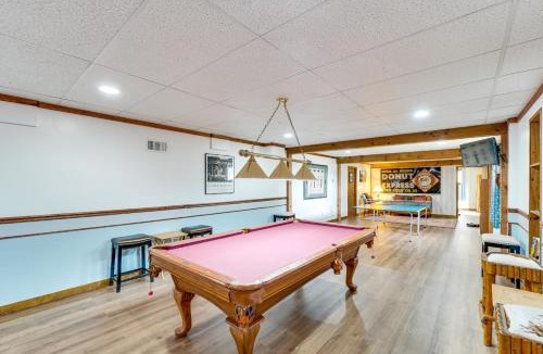 Berryville House | Family Retreat w/Deck Near Appalachian Trail!