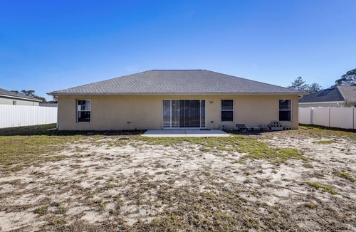 Ocala House | Family Retreat w/Yard: 17 Mi to Equestrian Center