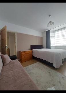 Bowes House | Family Room for 2-3 people