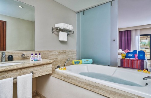 Punta de Mita Resort | Family Selection at Grand Palladium Vallarta Resort & Spa - All Inclusive
