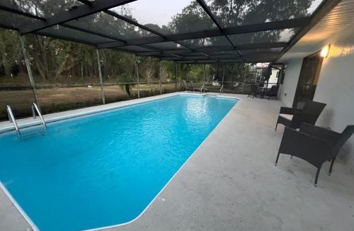 Spring Hill House | family Spacious Heated Pool Home 5 Min To Weeki Wachee