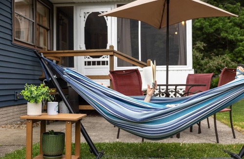 Valparaiso House | Family Stay 5 Min to Town, 20 to Dunes + Firepit