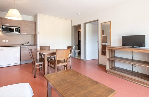 Gresse-en-Vercors Apartment | Family studio with sleeping nook