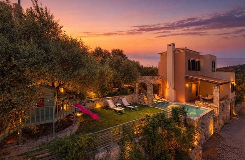 Agia Villa | Family Villa on a quiet hill slope with swimming pool and amazing tree house.