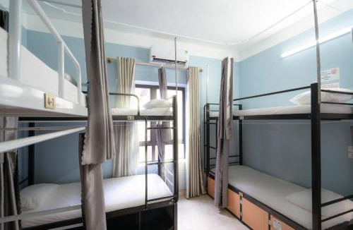Bai Chay Hotel | Fancy Hostel and Bar