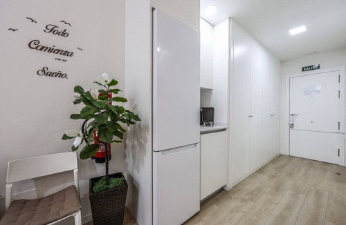 San Andres Apartment | Fancy Studio with Terrace & Pool in Madrid South