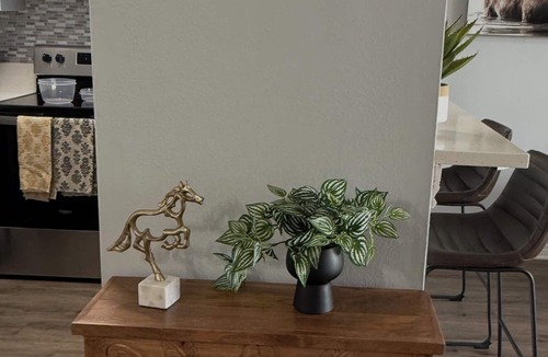 South Redondo Apartment | Fantastic 1bed/1bath with an ocean view steps from the beach in Redondo Beach