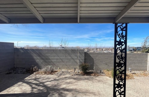 Cibola Addition Condo | Fantastic 2-bed 2 ba condo near foothills trails perfect for your getaway