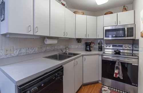 Clymer Condo | Fantastic 2 bed/3 bath Loft in Camelot Condos! Sleeps 6; Walk to lodge!