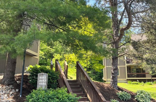 Clymer Condo | Fantastic 2 bed/3 bath Loft in Camelot Condos! Sleeps 6; Walk to lodge!