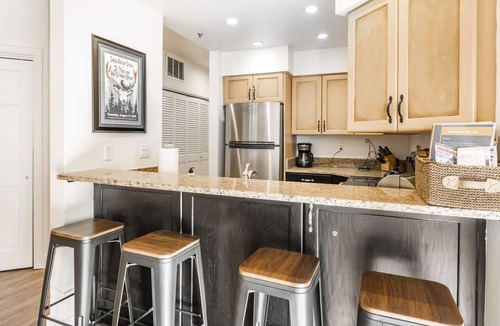 Deer Valley Condo | Fantastic 2 bed steps from Deer Valley Skiing.