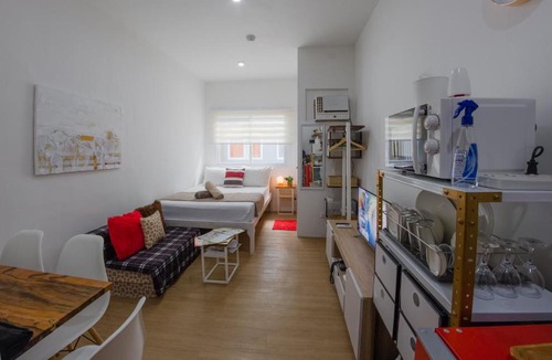 Maribago Apartment | Fantastic 2 Bed Studio Condo in Mactan Cebu with Free parking