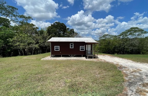 Spanish Lookout House | Fantastic 2-bedroom house with AC in charming Duckrun 2