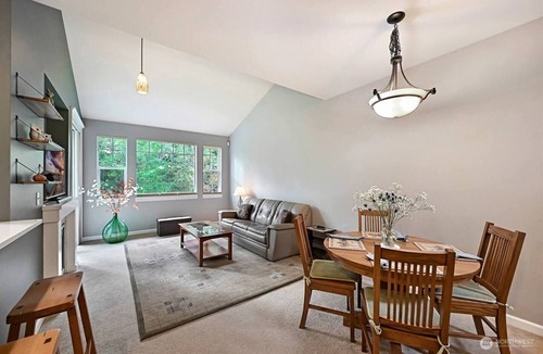Snoqualmie Ridge House | Fantastic 2-bedroom townhouse on the Snoqualmie Ridge