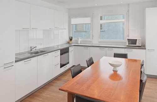 Muhlebach Apartment | Fantastic 2BR executive flat 100sqm (Mainau 6)