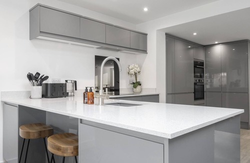 Gloucester House | Fantastic 3 Bedroom Home in Gloucester City