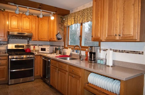 Pine Hill House | Fantastic 3-bedroom house right near Belleayre mountain ski center in Highmount