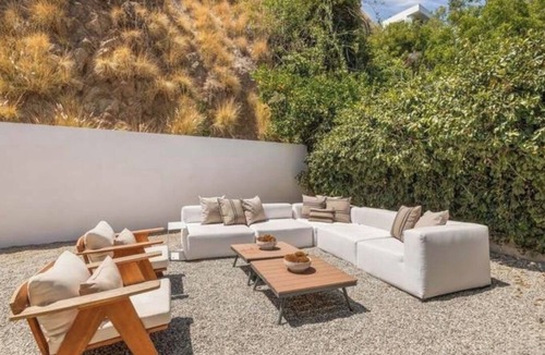 Norma Triangle House | Fantastic 4-bedroom house with AC in charming Los Angeles.
