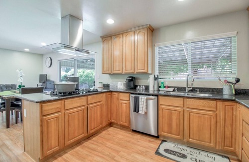 Dublin House | Fantastic 4 Bedroom home in SF Bay Area - Dublin, CA
