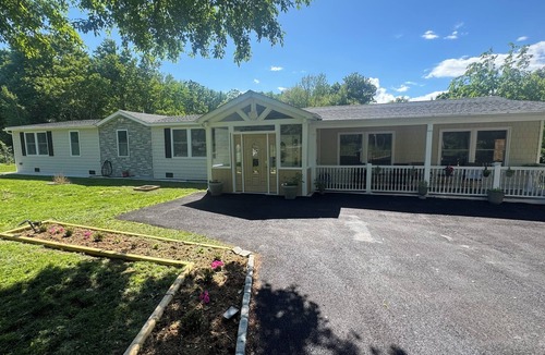 Middle Hope House | Fantastic 5-bedroom house with a pool in charming Clintondale