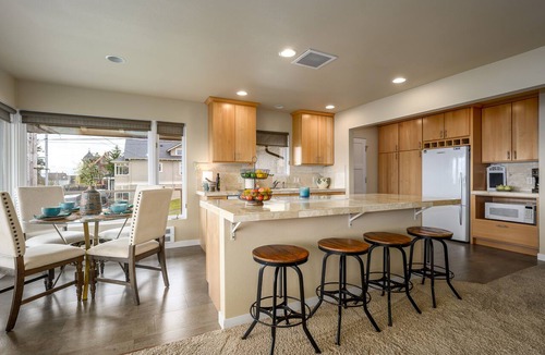 Fairhaven Condo | Fantastic Bellingham Bay View Condo just steps to Fairhaven Village & Boardwalk!