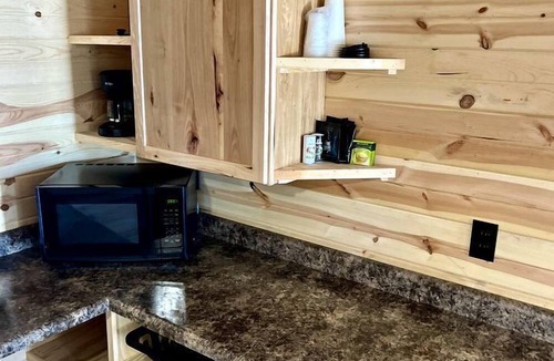 Rockerville Cabin | Fantastic Cabin Close to Stunning Hiking Trails in Rapid City, South Dakota