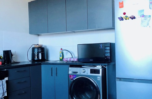 Thornton Apartment | Fantastic central 2-bedroom apartment 10min from Cape Town CBD