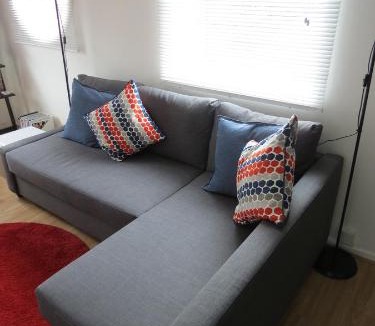 Belfast City Centre Apartment | Fantastic Central Location - Parking - Business or Leisure