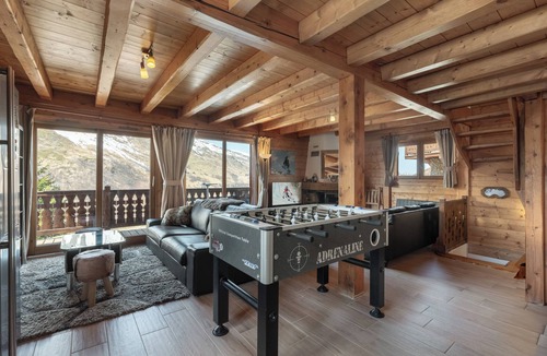 Les Menuires Ski Chalet | Fantastic Chalet with sauna, 120m From piste in the Three Valleys, Sleeps 12-14